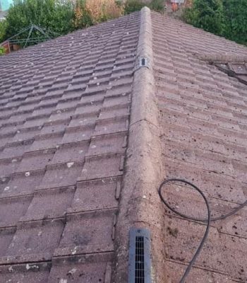 roof-cleaning-after-min